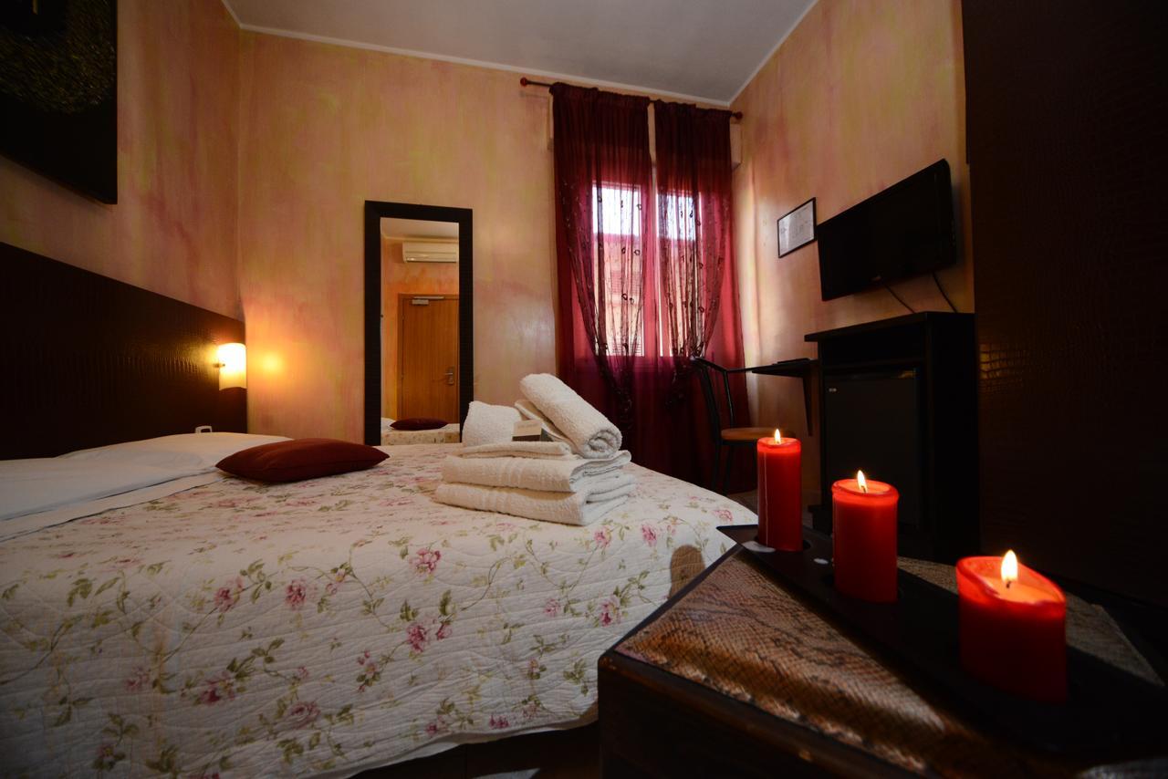 רימיני Hotel Okinawa מראה חיצוני תמונה